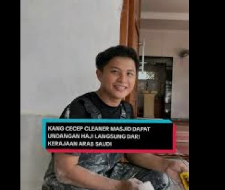 Kisah Pemuda ‘Pembersih Masjid,’ yang Berangkat Haji dari ‘Jalur Langit’