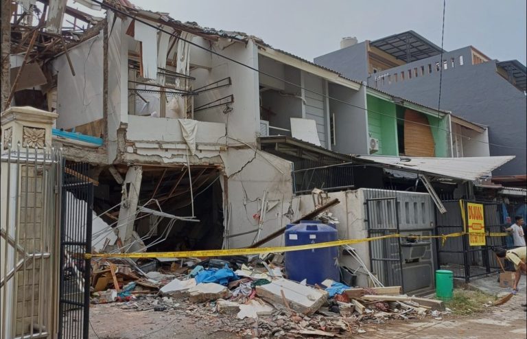 Ledakan Tabung Gas Pink Guncang Perumahan Mewah Cengkareng